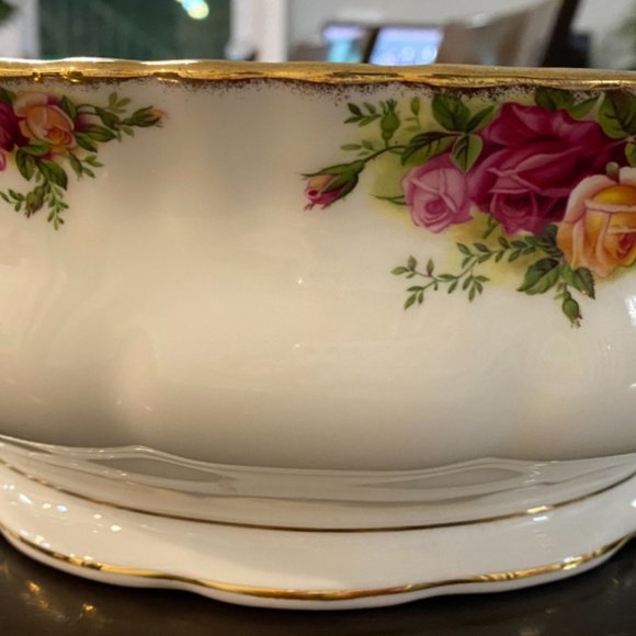 ROYAL ALBERT OLD COUNTRY ROSE EX-LARGE SALAD BOWL - Picture 13 of 13